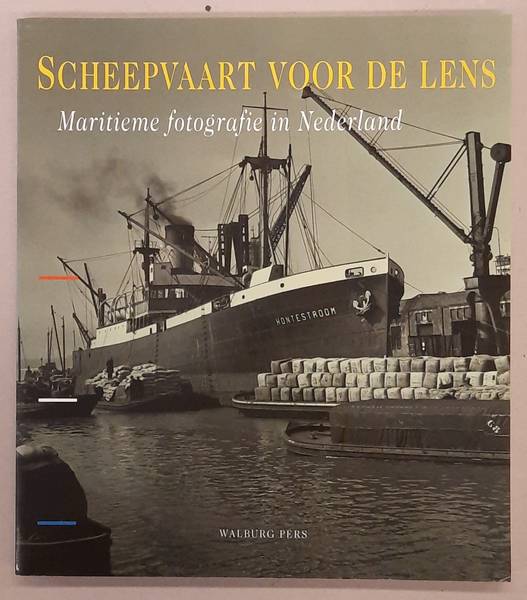 DAALDER, REMMELT E.A. (RED.). Scheepvaart voor de lens. Maritieme fotografie in Nederland. Jaarboek 2000 Maritieme Musea Nederland.