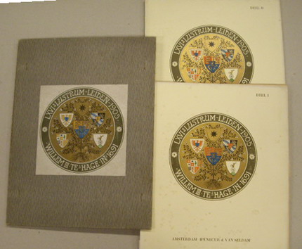 LEIDSCH STUDENTENCORPS & ANT. MOLKENBOER [TEEKENINGEN]. Willem III te 's-Gravenhage in 1691. Gedenkboek van het LXVI'e lustrum van het Leidsch Studentencorps - 2 delen - 1905