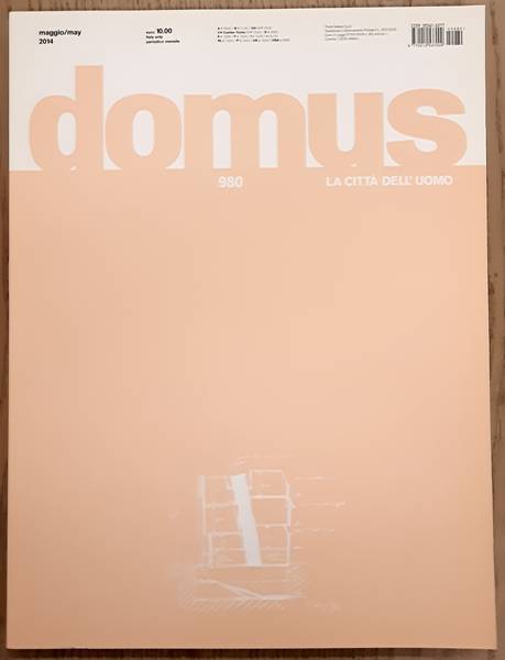 DOMUS.