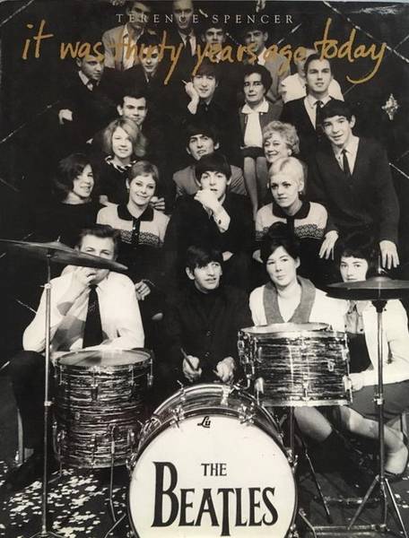 SPENCER, TERENCE. It Was Thirty Years Ago Today. The Beatles. [Nederlandtalige editie]