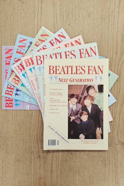 STICHTING BEATLES FAN. & MOLTMAKER, AZING. Beatles Fan Next Generation, [Jaargang 1, nr. 1, 2, 3, 4, 6, 7 en 8.] [Inclusief Posters]