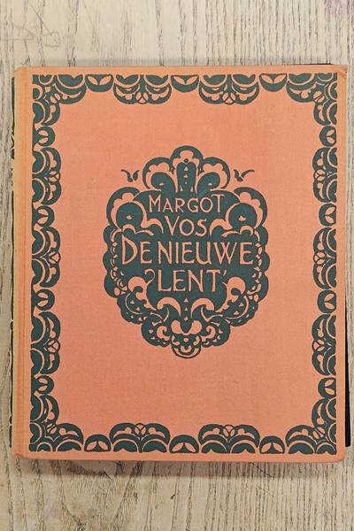 VOS, MARGOT.