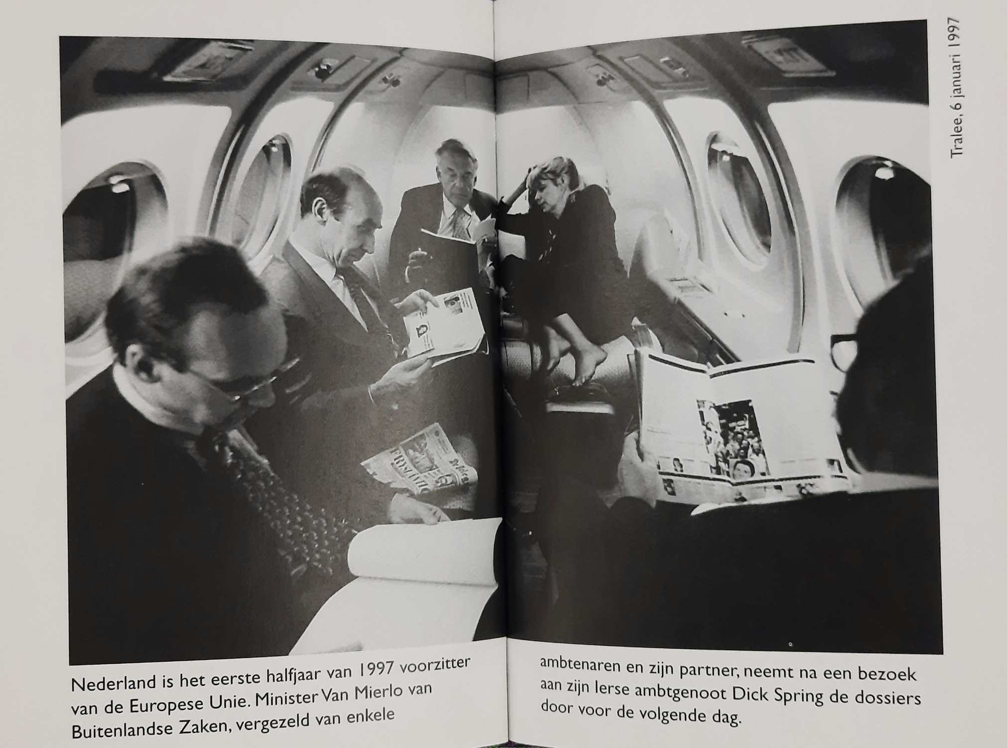 ROZENBURG, ROEL. Paars op zak in 100 foto's.