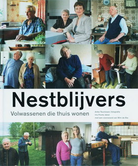 PRONK, IRIS & ANKE THEUNISSEN. BIE, WIM DE. Nestblijvers. Volwassenen die thuis wonen.