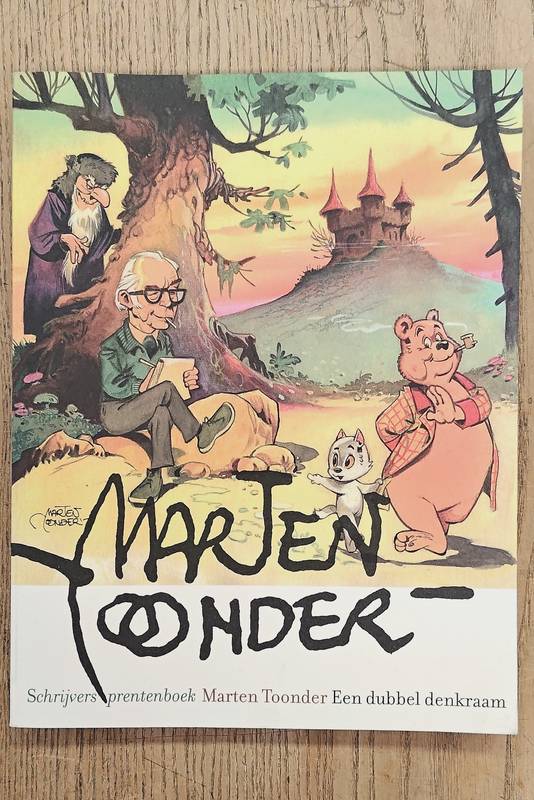 TOONDER, MARTEN. - DRIEBERGEN, KLAAS. [RED.] Marten Toonder. Een dubbel denkraam Schrijversprentenboek 57.